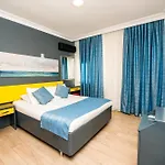 Отель Mera Park 3*