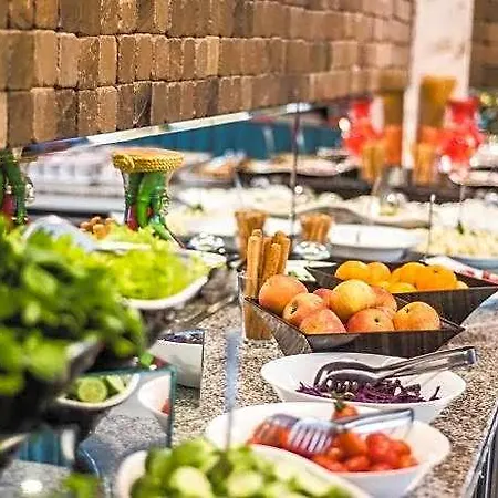 ميرا بارك أنطاليا