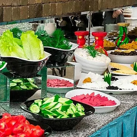 ميرا بارك 3*