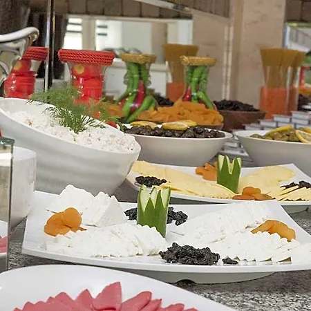 ميرا بارك أنطاليا
