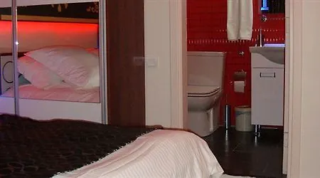 Hotel Mera Park 3*