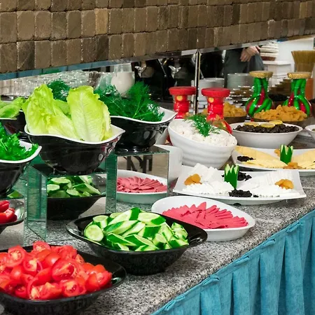Mera Park Hotel 3*