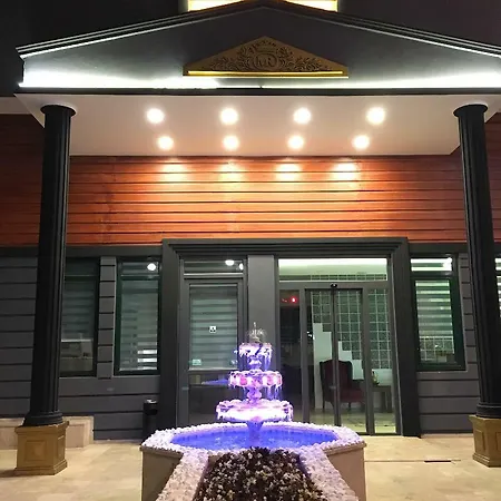 Hotel Mera Park