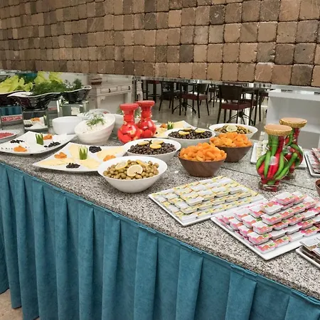 Hotel Mera Park 3*